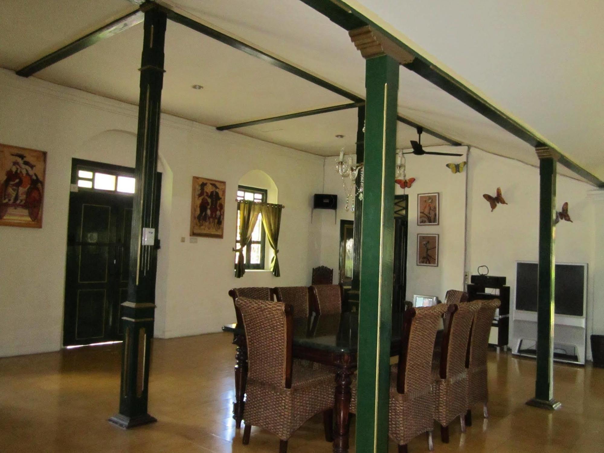 Apartamento Ndalem Gamelan Yogyakarta Exterior foto
